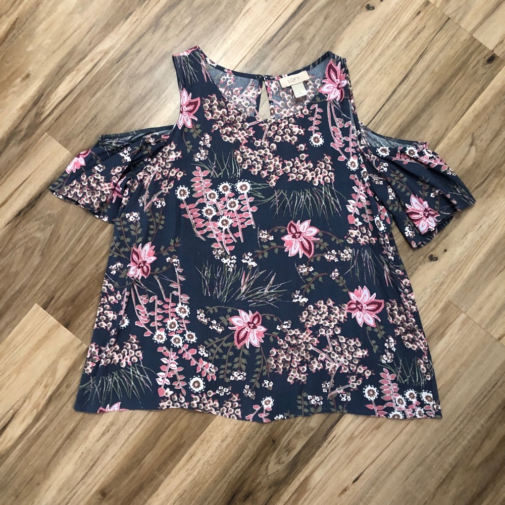Cold Shouldee Loft Shirt